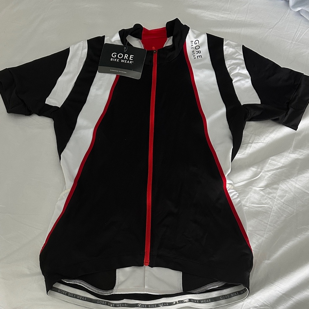 Gore Bike Wear Men's Black and Red Cycling Shirt
